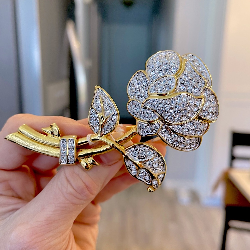 Nolan Miller Flower crystal brooch pin 3.7”